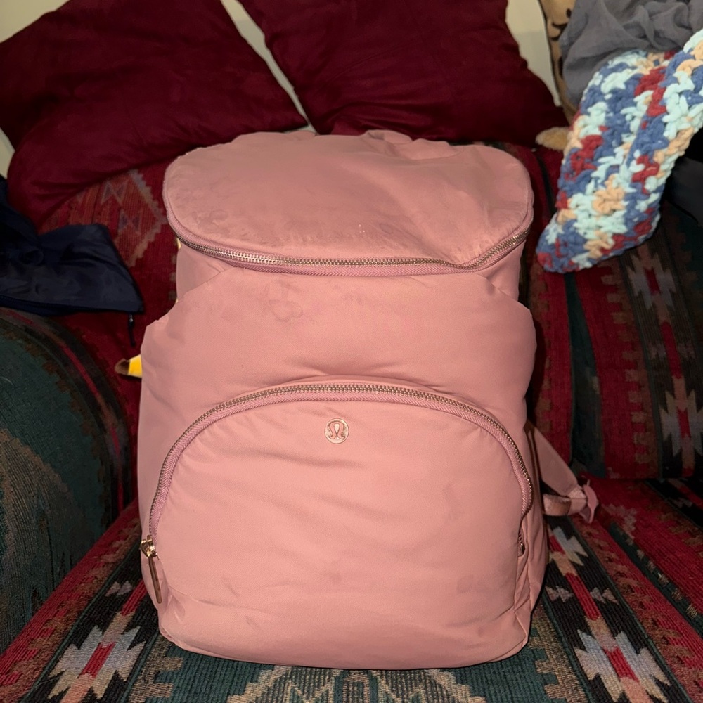 Lululemon new parent backpack 17L